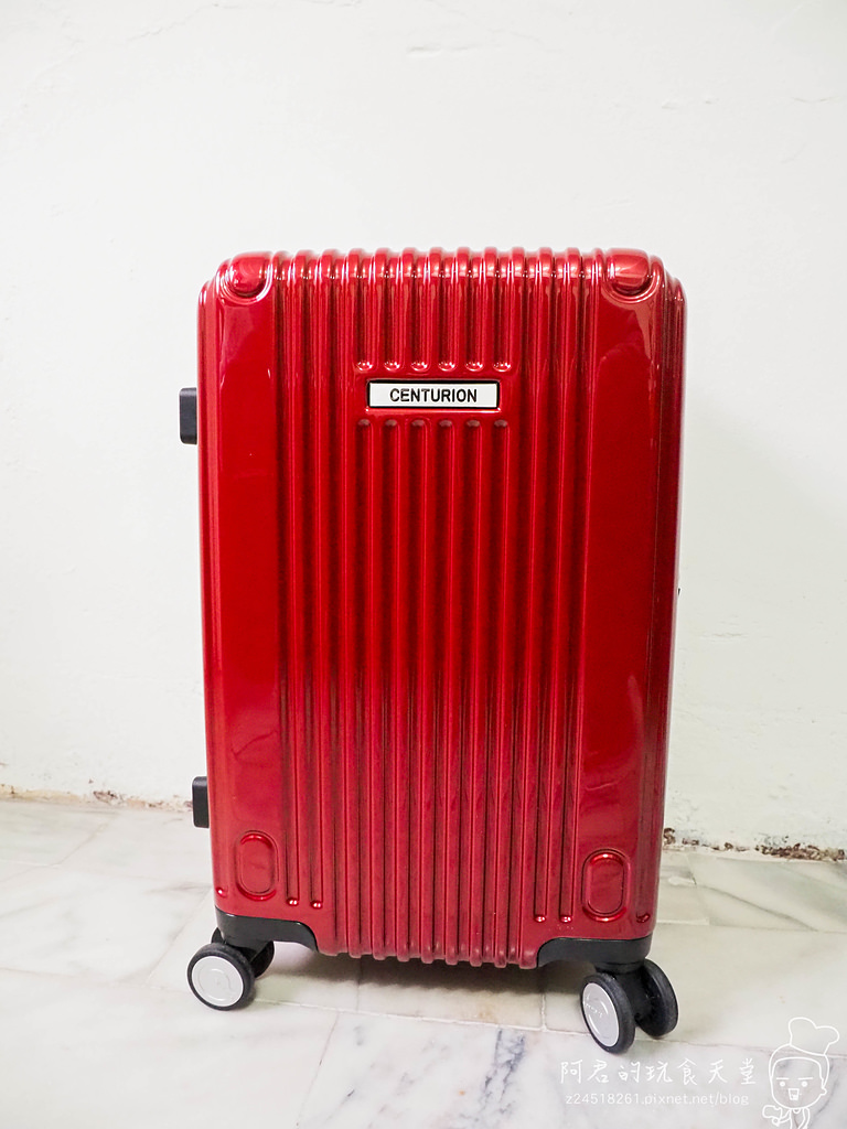 【開箱】Super CENTURION 新款～紐約紅旅行箱｜紅水黑大扮的20吋登機箱