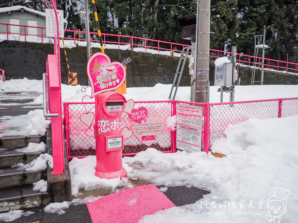 【日本】島根、鳥取十天自由行～來去日本過聖誕&跨年(完)｜日本最美村庄之智頭町｜充滿粉紅色泡泡的恋山形車站