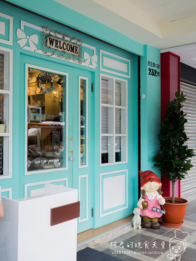 【新北】OyamiCaf'e(新埔店)｜超豪華夏威夷鬆餅｜令人少女心爆發的夢幻餐廳