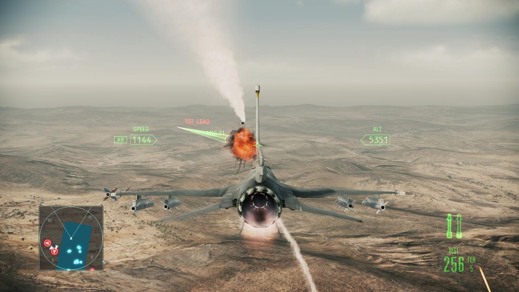 展翅高飛空中激戰《空戰奇兵：突擊地平線 加強版》