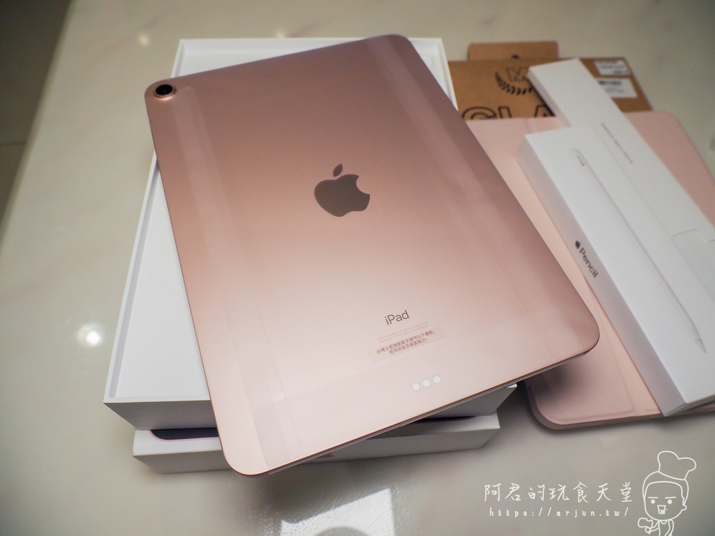 【開箱】iPad Air 4 玫瑰金 + Apple Pencil 2簡單開箱