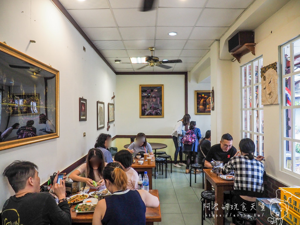 【台中】塔塔加泰式料理創始店｜超過半甲子的道地老店～實在是「泰」好吃啦！