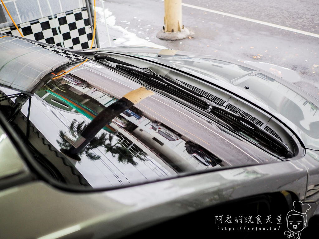 【開箱】日本SOFT99 gla’co 撥水油膜去除劑、免雨刷(巨頭)｜自己洗車不求人，給你像鏡子般的擋風玻璃