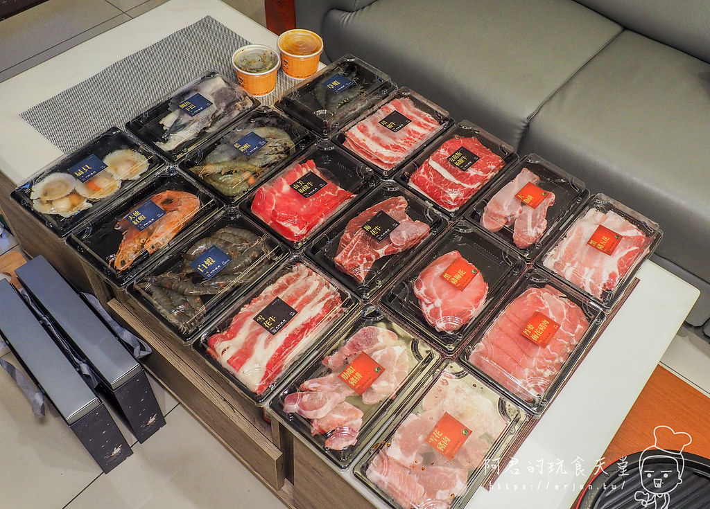 【宅配】大初燒肉～屏東必吃燒肉在家也吃的到！宅配17種肉品海鮮組合澎拜上桌
