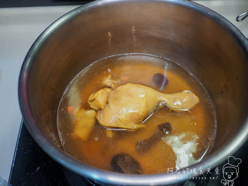 【宅配】混董創食煨湯｜冷凍湯品推薦，鮮美就像現做｜一個人的雞湯料理十分鐘就能輕鬆上桌