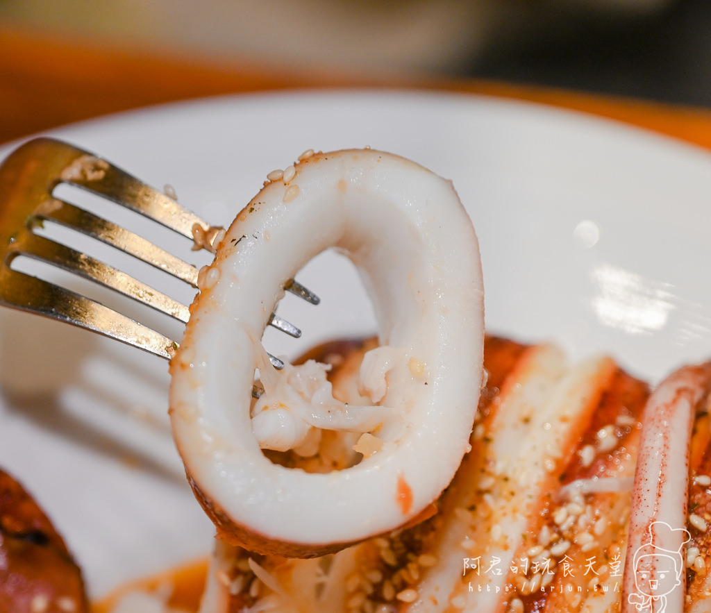 【台中】諾諾索義式料理｜用料實在又便宜！超浮誇蛤蜊義大利麵就在一中商圈裡