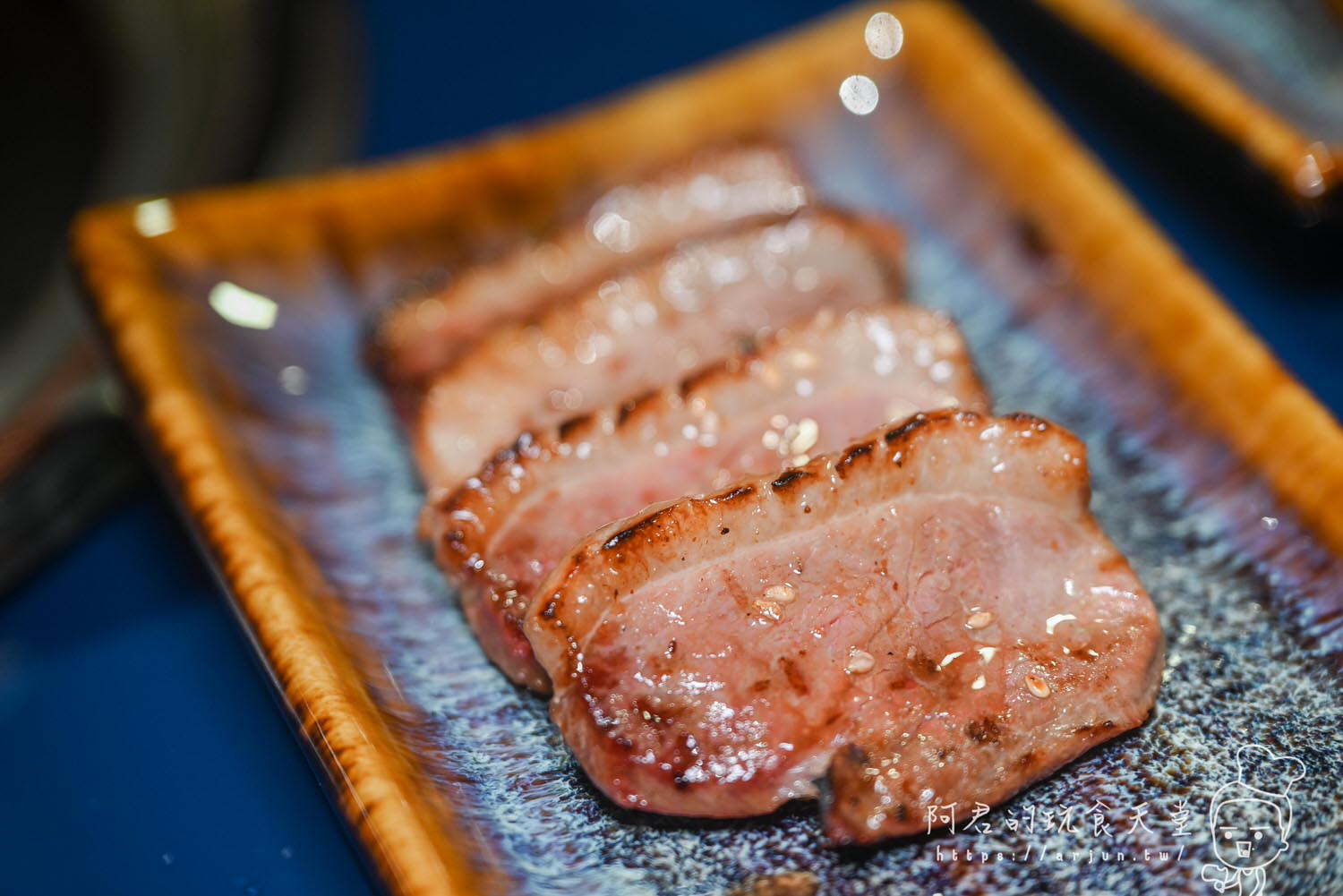 【台中】298 Nikuya 燒肉復興店｜不只好拍也好吃！結合爵士音樂元素的日式燒肉店