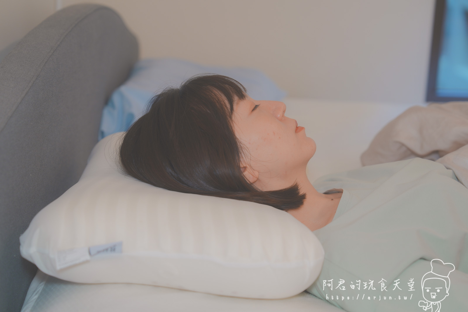 【2024枕頭推薦】枕好睡「元氣蛋白枕」：人體工學設計，讓你側睡也舒服